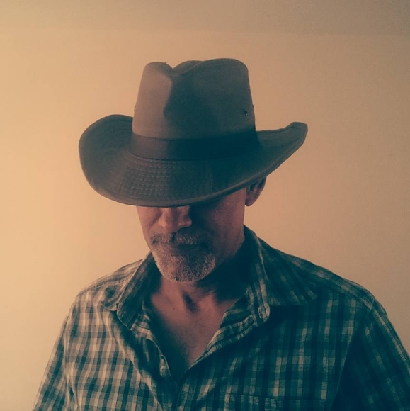 Meet your Posher, Mohsen - Picture 1 of 1